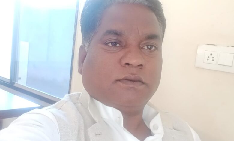 संपर्क प्रधान संपादक – खगेन्द्र यादव कार्यालय – वार्ड क्रमांक 12, 56 दफाई, खोंगापानी, जिला एमसीबी (छ.ग.) मो. 9406105290, 9302968326 ईमेल – yadavkhagendr97@gmail.com | Newssamayshikhar@gmail.com